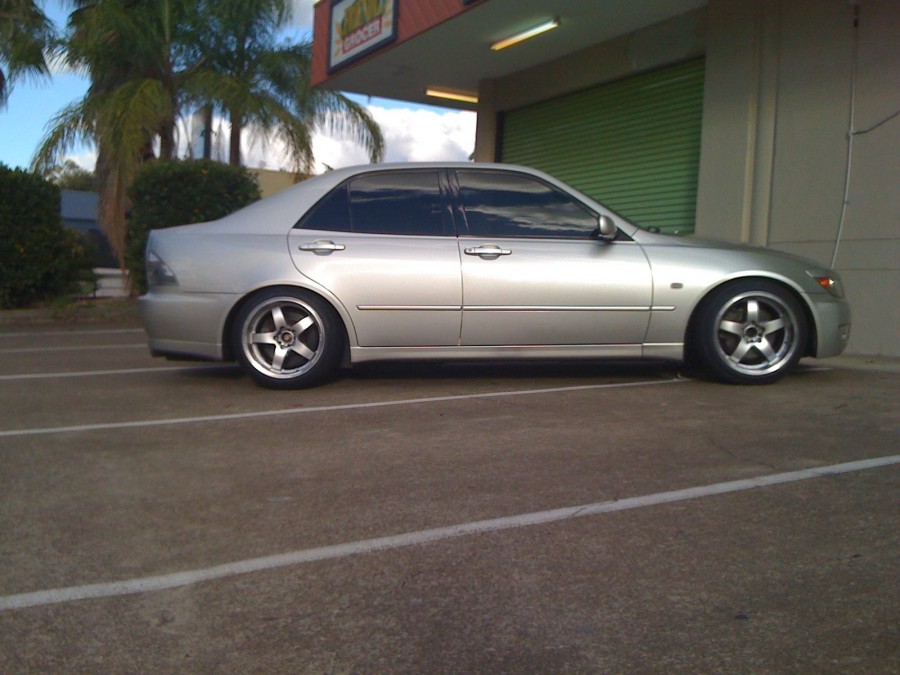 Lexus IS XE10 диски Lenso D1R R17 10J ET15 215/45