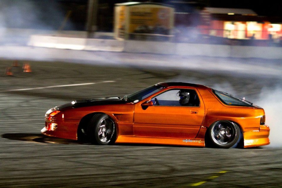 Mazda RX-7 FC диски Work VS-KF R18 9J ET-17 225/40 10.5J ET1 265/35