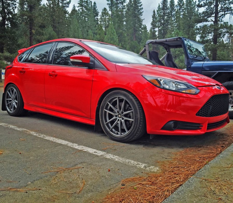 Ford Focus диски Konig Wheels Oversteer R17 8J ET45