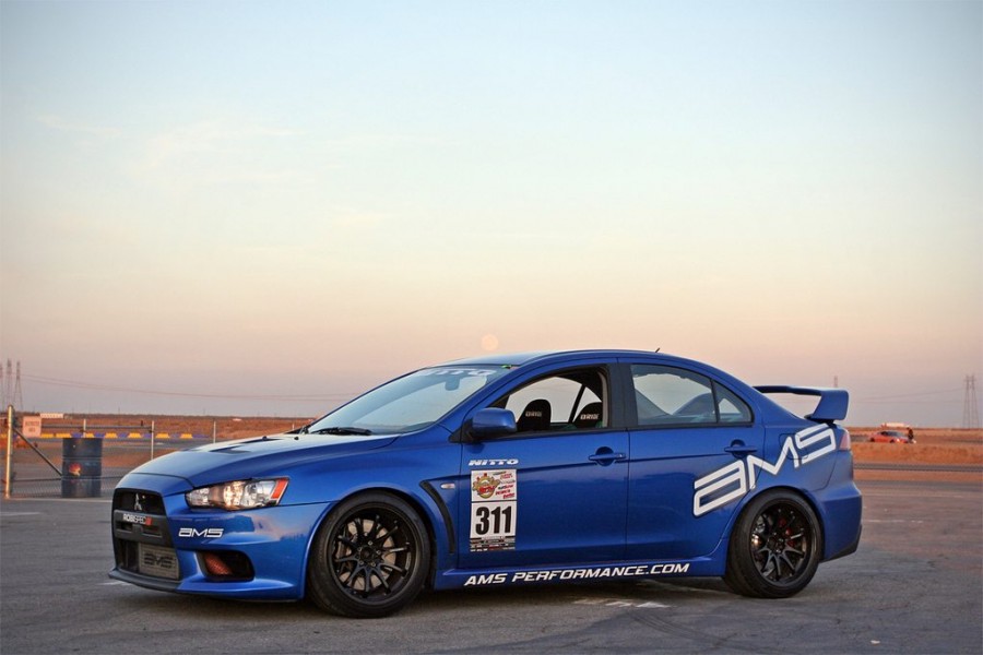 Mitsubishi Lancer Evolution X диски Rays Volk Racing CE28N R18 10.5J ET18 275/35