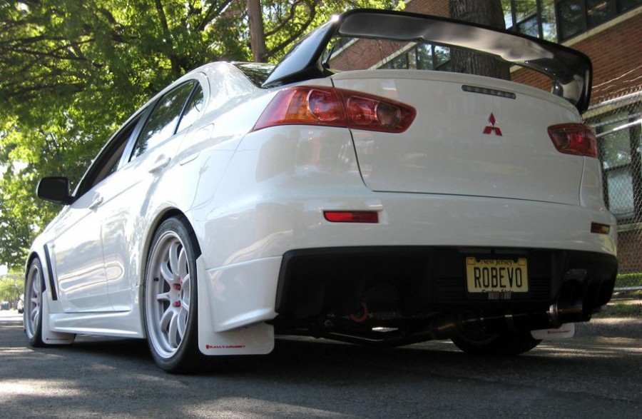 Mitsubishi Lancer Evolution X диски Rays Gram Lights 57 Optimise R18 9.5J ET22 255/35