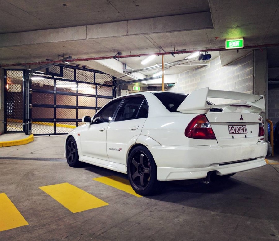 Mitsubishi Lancer Evolution VI диски Work GT5 R18 9J ET30 235/40