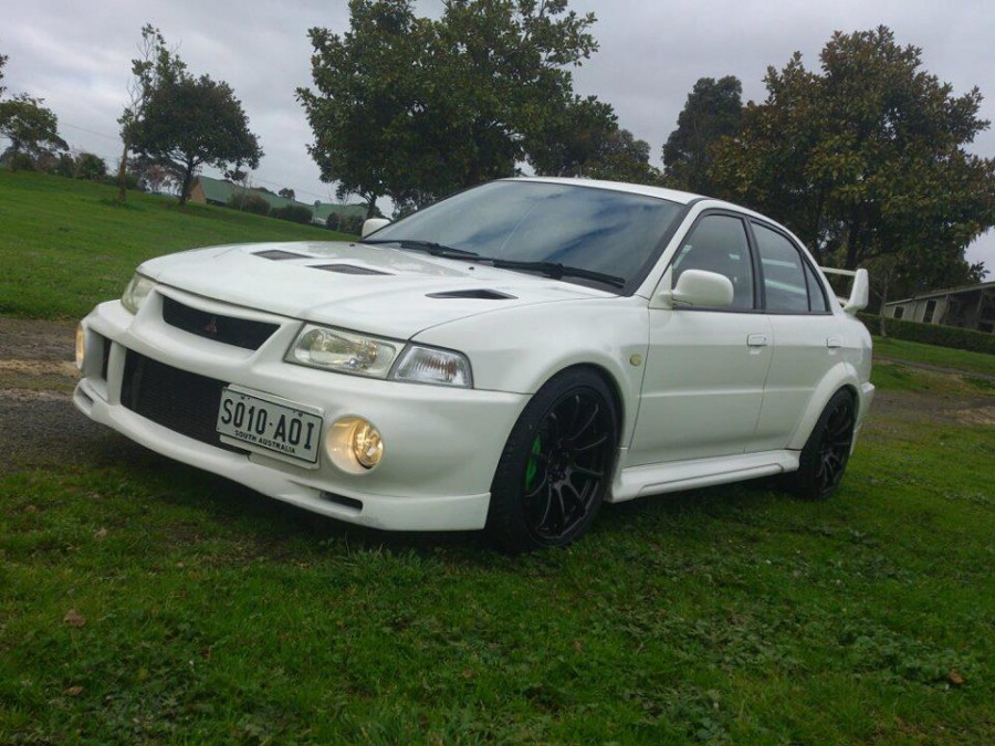 Mitsubishi Lancer Evolution VI диски Rota G-force R18 9J ET22 235/40
