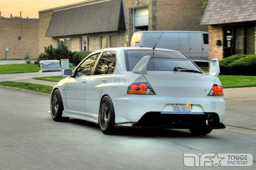 Mitsubishi Lancer Evolution VIII диски Work Emotion CR KAI R18 9.5J ET12 235/40