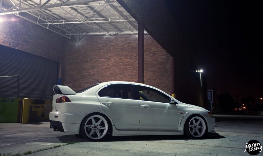 Mitsubishi Lancer Evolution X диски Rays Volk Racing TE37 R19 10.5J ET12 265/30