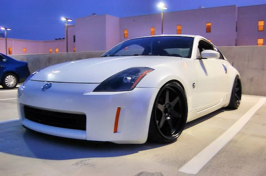 Nissan 350Z диски Varrstoen ES 2.2.2 R19 9.5J ET-6 215/35 10.5J 245/35
